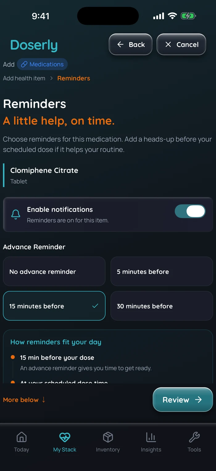 Étape des rappels de Doserly pour un exemple de comprimé de citrate de clomifène, avec notifications activées et rappel 15 minutes à l’avance sélectionné, données d’exemple, écran affiché en anglais.